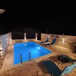 Nivi شقة *