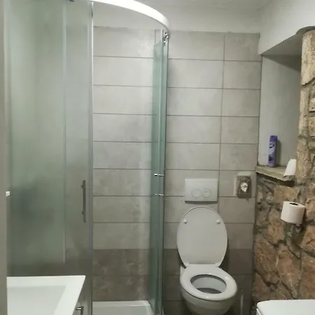 Nivi * Slivnica