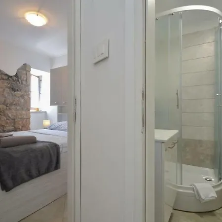 アパート Nivi Slivnica